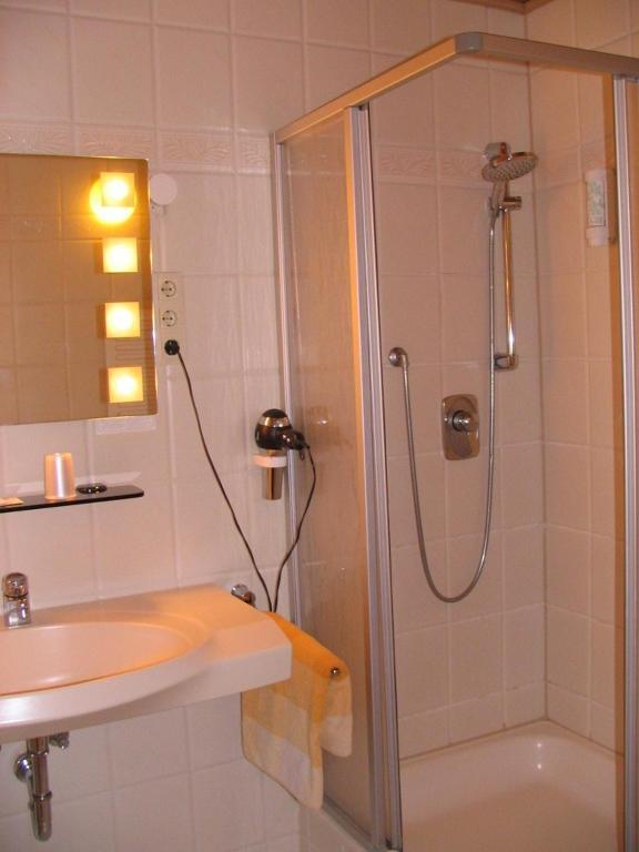 Hotel-Barbarossa-Garni Bei Hanau Rodenbach  Habitación foto